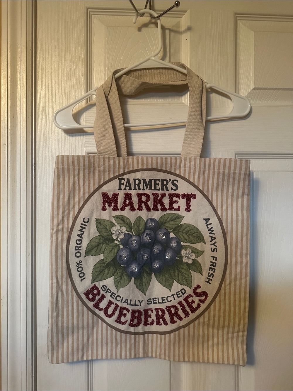 NWOT Farmer's Market Blueberries Tote Bag - Beige